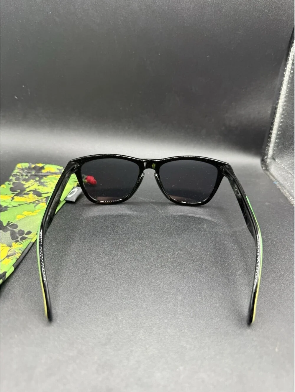 Oakley Frogskin Jupiter Camo Polished Black/+Red Iridium 24-254